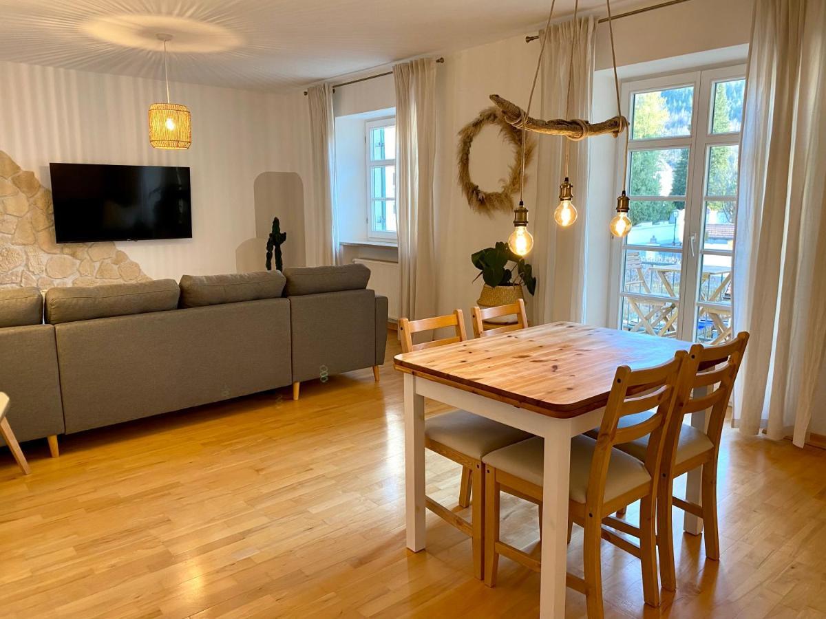 Best Butler Boho Boutique City Apartment Netflix Фюссен Екстер'єр фото