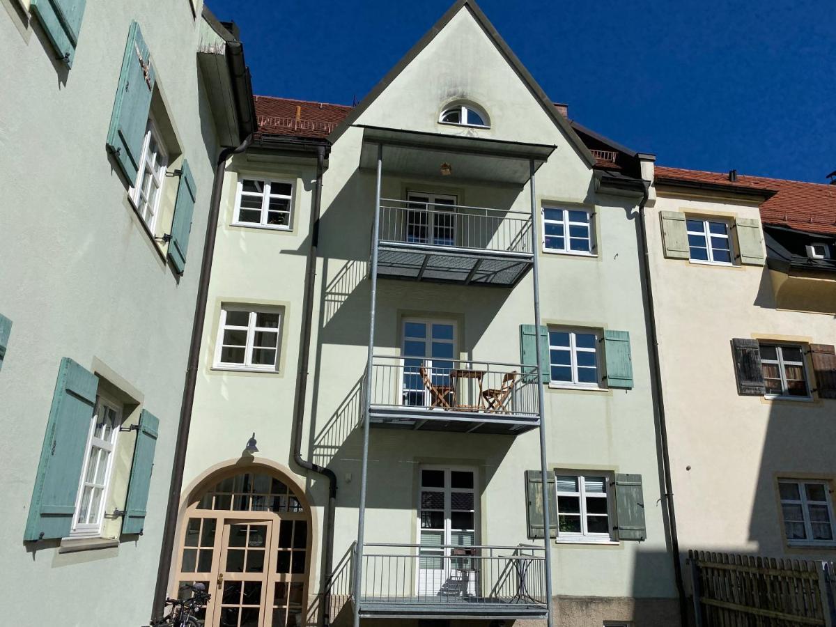 Best Butler Boho Boutique City Apartment Netflix Фюссен Екстер'єр фото